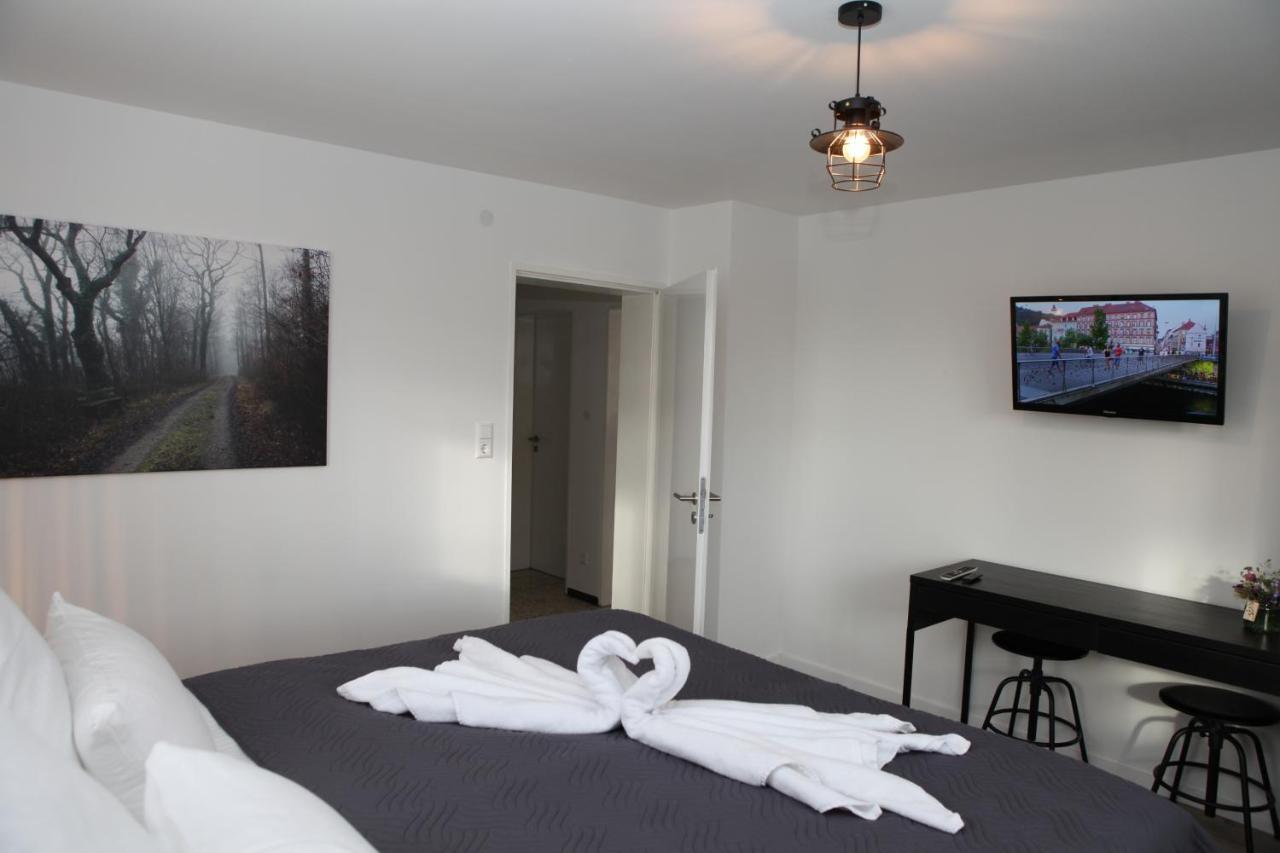 Gaestehaus Zum Rhein Rheinhausen Extérieur photo